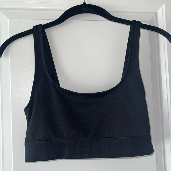 PINK Victoria’s Secret Ultimate unlined sports bra small - Picture 1 of 10